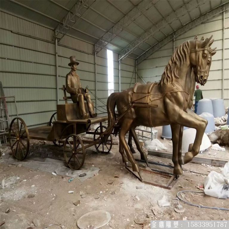 玻璃鋼仿銅馬車雕塑，馬車雕塑定做，啤酒節(jié)馬車雕塑