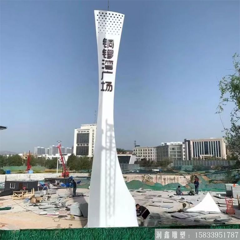 精神堡壘雕塑圖片，價(jià)格，廣場精神堡壘雕塑