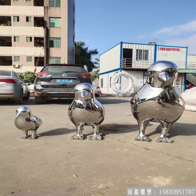 廠(chǎng)家生產(chǎn)不銹鋼抽象動(dòng)物鏡面雕塑